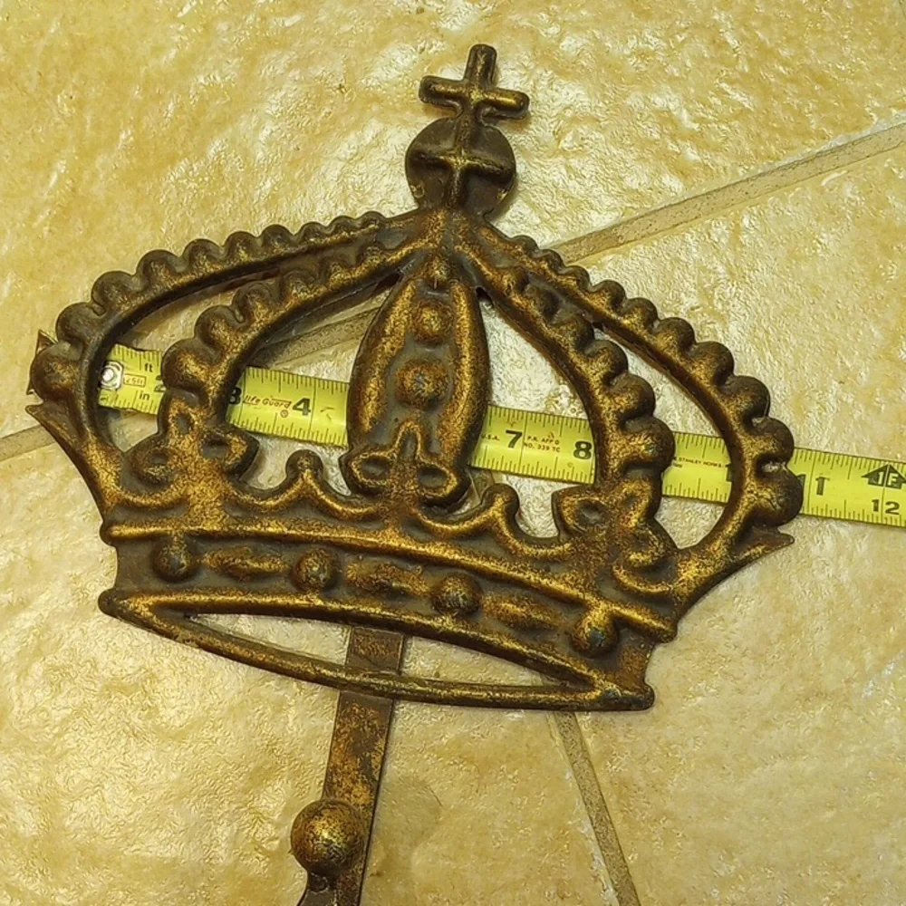 Crown Hook - Picture 5 of 7